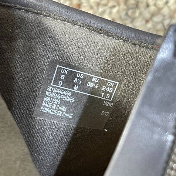 Clarks Collection Flores Dahlia Shooties Womens 8.5 Gray Bootie Suede Wedge - Picture 10 of 10